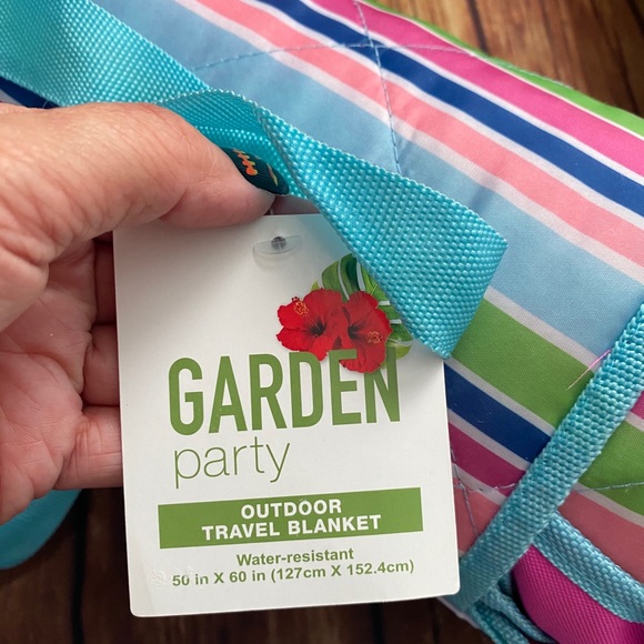 walgreens Other Garden Party Outdoor Travel Blanket Waterresistant